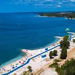 Caramel Comforts In Stinjan Only 800 Meters From The Beach